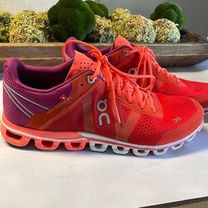 OnCloud Cloudtec Swiss Engineering Running Shoes Womens W8.5